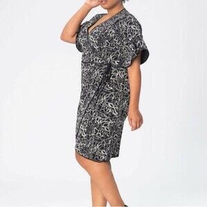 Leota Paige dress in autumn leaves black size 1x